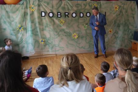 PRVI ŠOLSKI DAN UNEC 05 FOTO LJUBO VUKELIČ